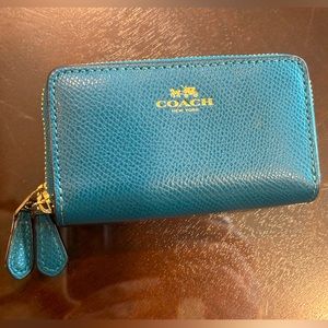 NWOT Coach accordion wallet